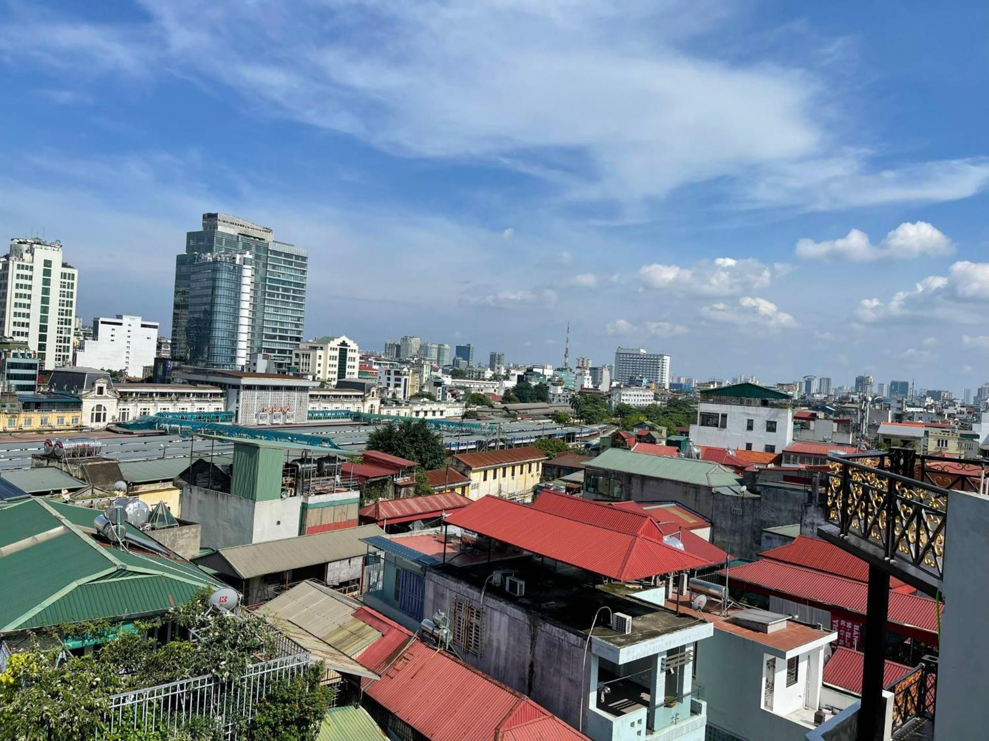 Light House & Rooftop Hanoi Buitenkant foto