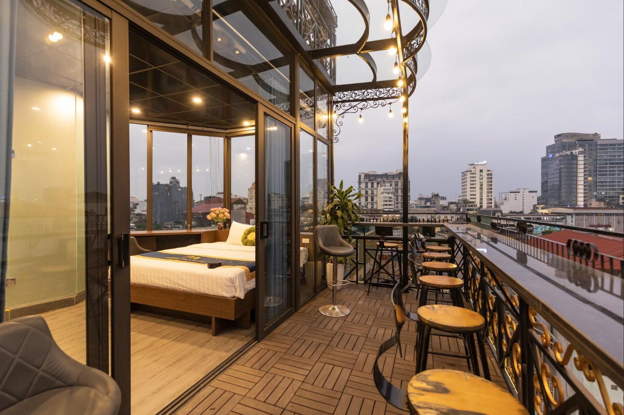 Light House & Rooftop Hanoi Buitenkant foto